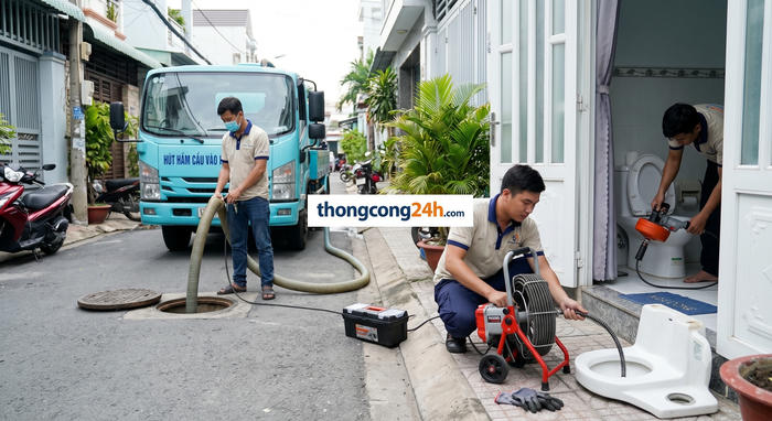 thông tắc bồn cầu Tân Hưng Long An